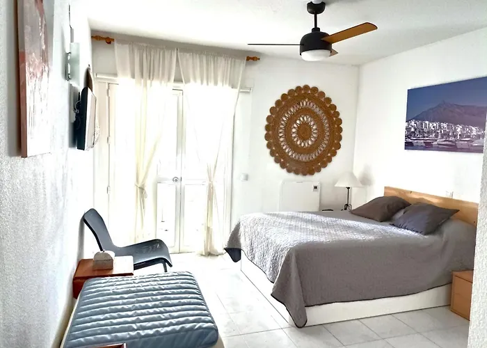 Touristenapartment Im Zentrum Von Marbella- Ganz In Der Naehe Des Strandes Und D By Interhome * Марбелья